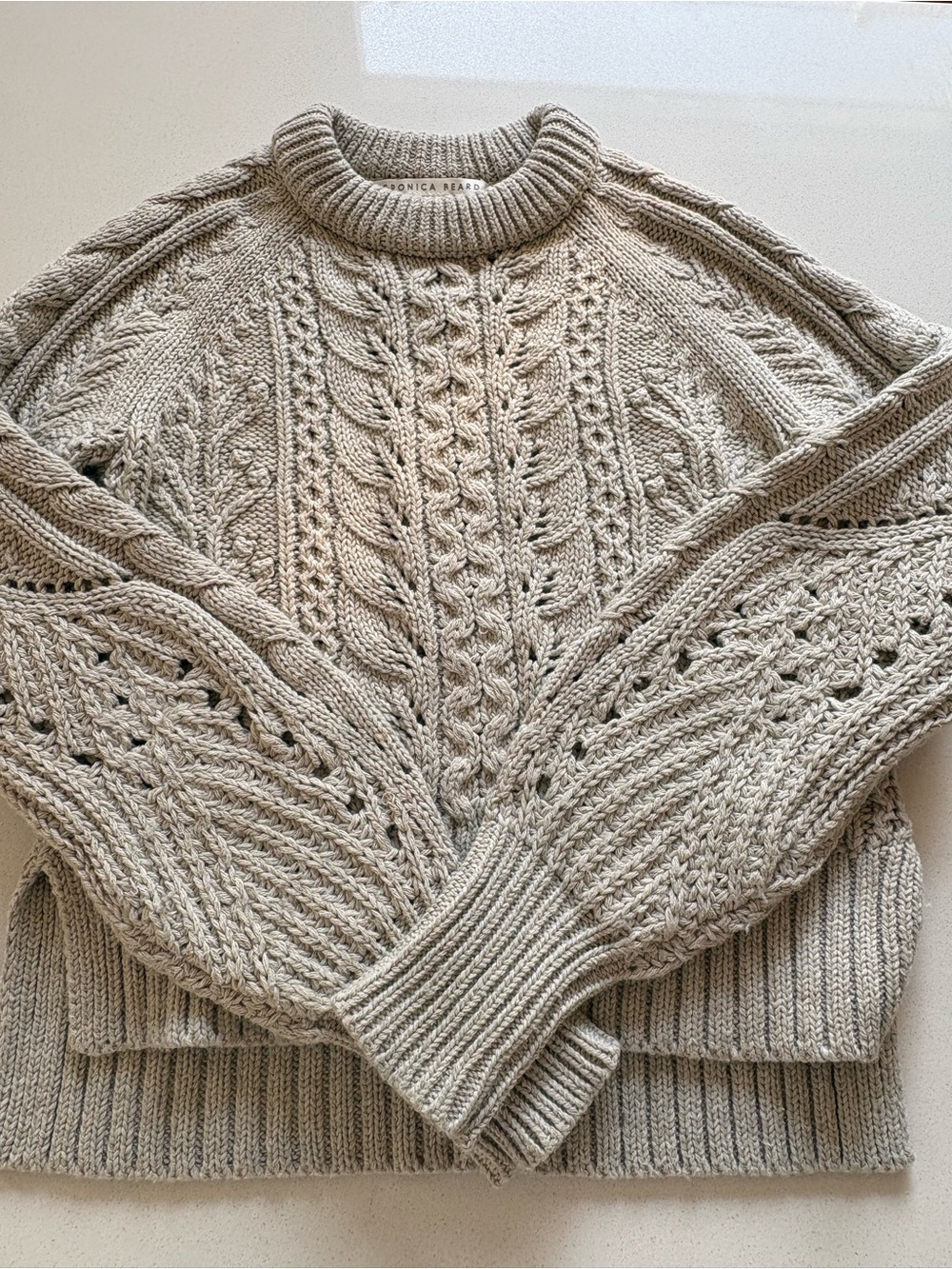 Veronica Beard sz xs light gray Cable Knit Sweater